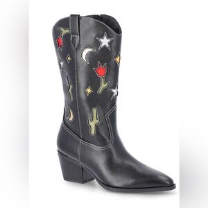 No Boundaries Black Embroidered Heeled Boots Size 9. NWT